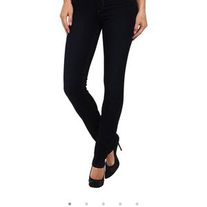 Paige Skyline Skinny super dark blue denim